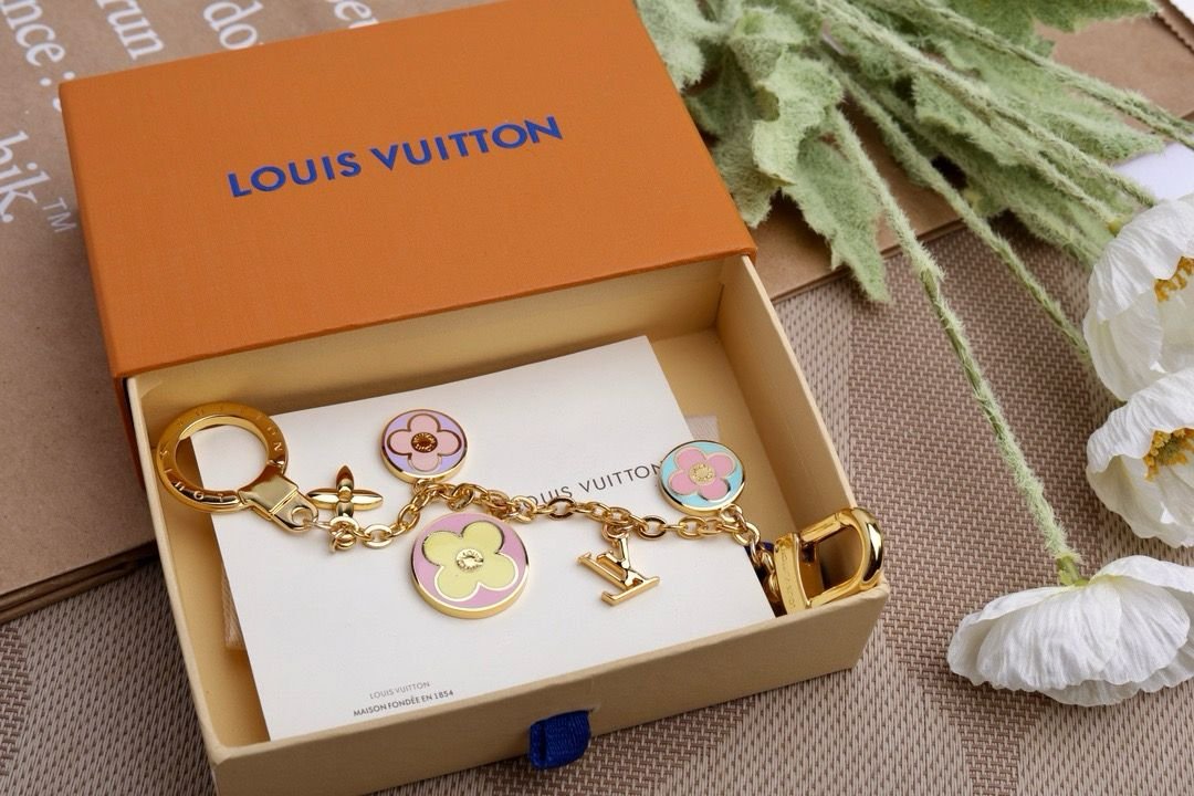 Louis Vuitton Key charm - Louis Vuitton Accessories | Buy Online in UAE
